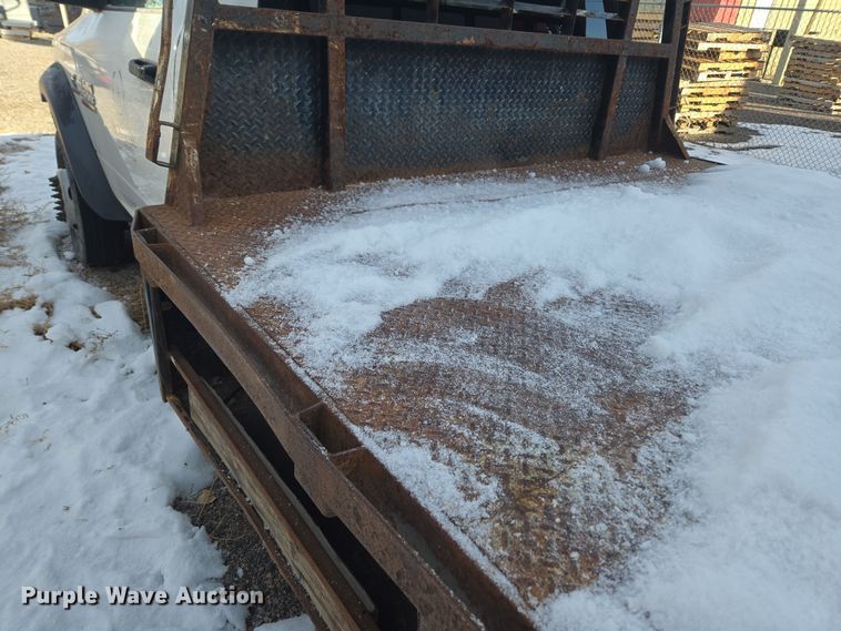 image for item DT7024 2014 Dodge Ram 4500HD flatbed truck