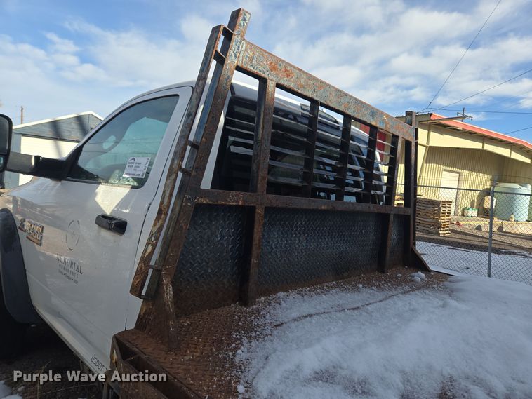 image for item DT7024 2014 Dodge Ram 4500HD flatbed truck