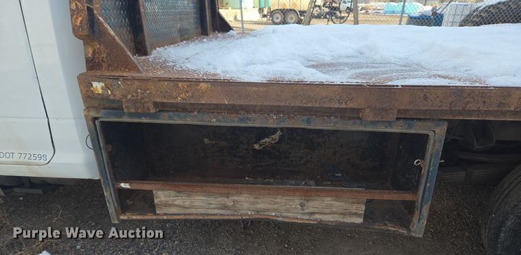 image for item DT7024 2014 Dodge Ram 4500HD flatbed truck