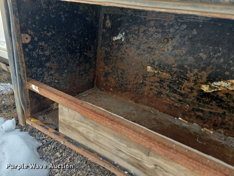 image for item DT7024 2014 Dodge Ram 4500HD flatbed truck