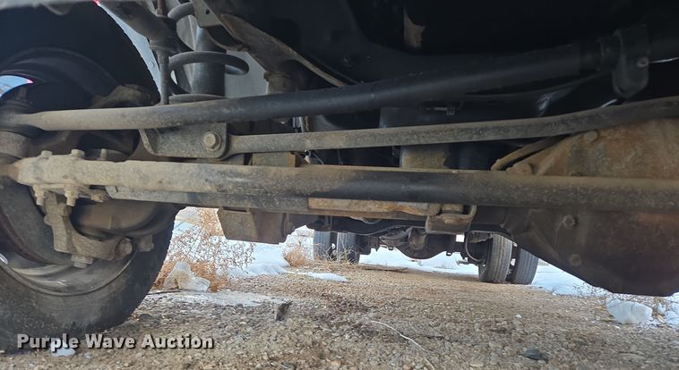 image for item DT7024 2014 Dodge Ram 4500HD flatbed truck