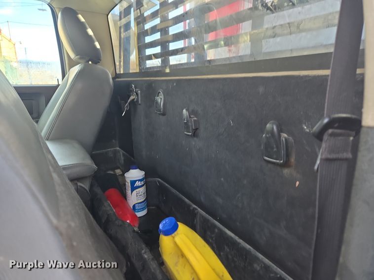 image for item DT7024 2014 Dodge Ram 4500HD flatbed truck