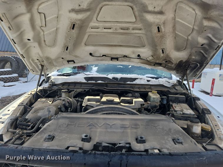 image for item DT7024 2014 Dodge Ram 4500HD flatbed truck