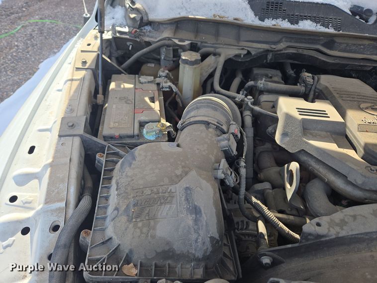 image for item DT7024 2014 Dodge Ram 4500HD flatbed truck