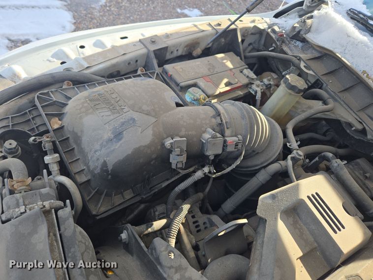 image for item DT7024 2014 Dodge Ram 4500HD flatbed truck