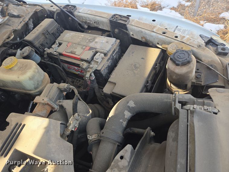 image for item DT7024 2014 Dodge Ram 4500HD flatbed truck