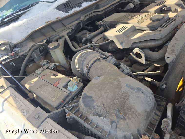 image for item DT7024 2014 Dodge Ram 4500HD flatbed truck