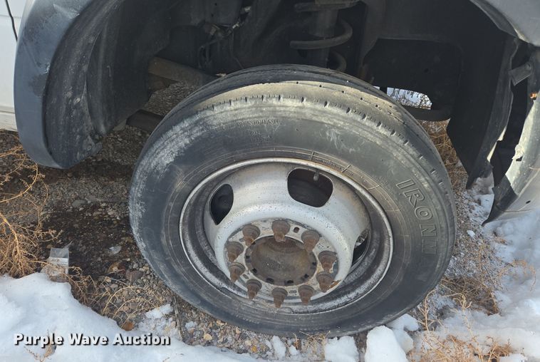 image for item DT7024 2014 Dodge Ram 4500HD flatbed truck