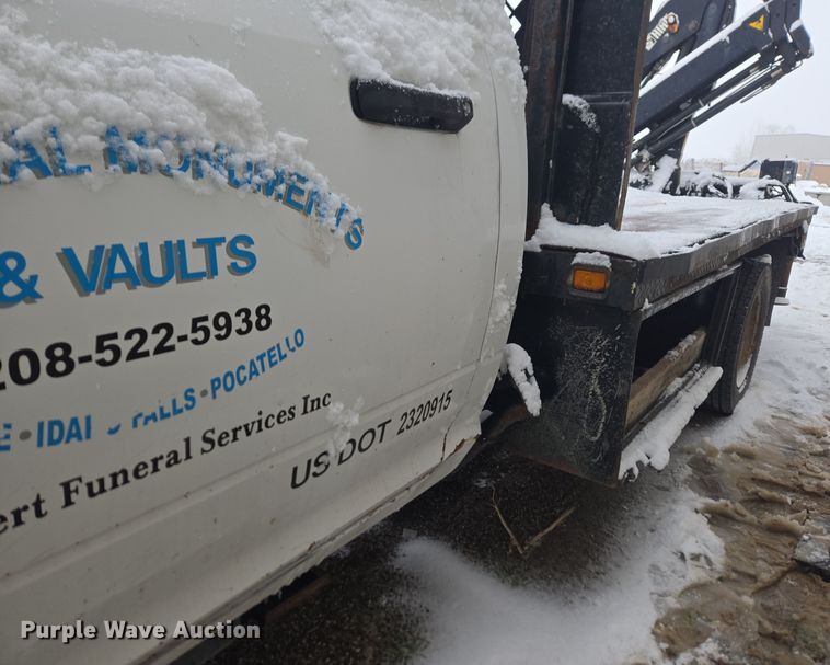 image for item DT7025 2012 Dodge Ram 4500HD flatbed truck