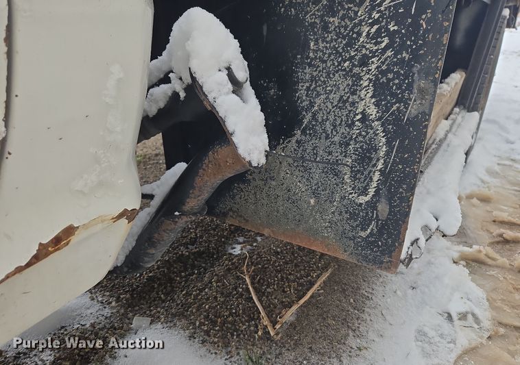 image for item DT7025 2012 Dodge Ram 4500HD flatbed truck