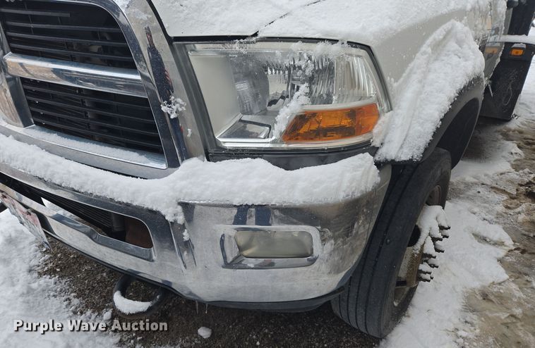 image for item DT7025 2012 Dodge Ram 4500HD flatbed truck