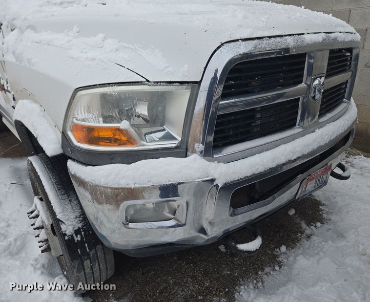 image for item DT7025 2012 Dodge Ram 4500HD flatbed truck