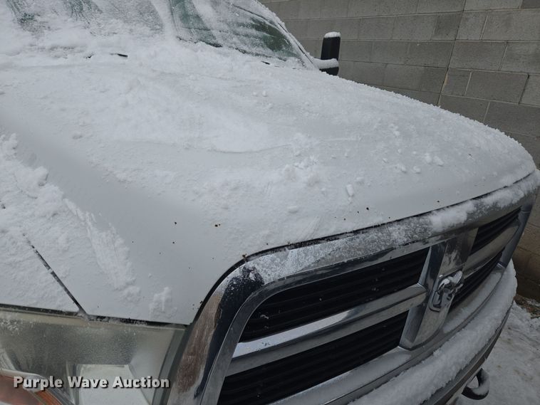 image for item DT7025 2012 Dodge Ram 4500HD flatbed truck