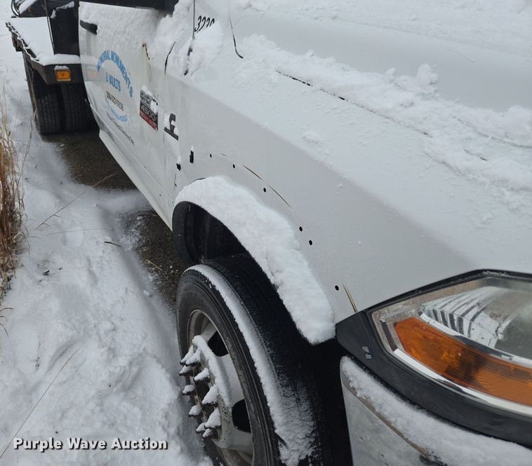 image for item DT7025 2012 Dodge Ram 4500HD flatbed truck