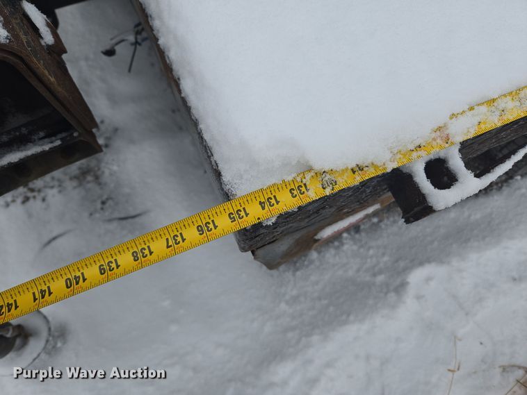 image for item DT7025 2012 Dodge Ram 4500HD flatbed truck