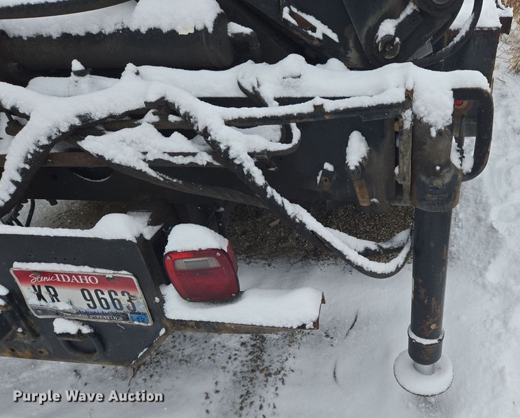 image for item DT7025 2012 Dodge Ram 4500HD flatbed truck