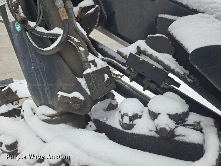 image for item DT7025 2012 Dodge Ram 4500HD flatbed truck