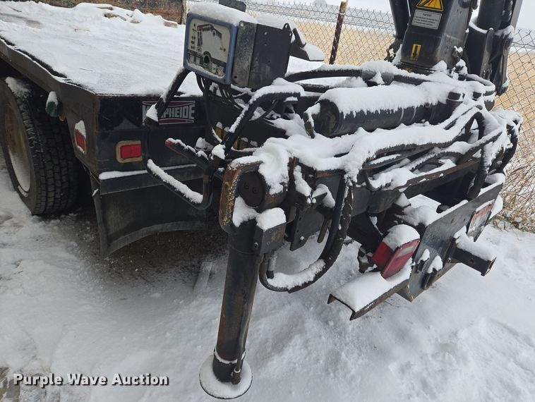 image for item DT7025 2012 Dodge Ram 4500HD flatbed truck