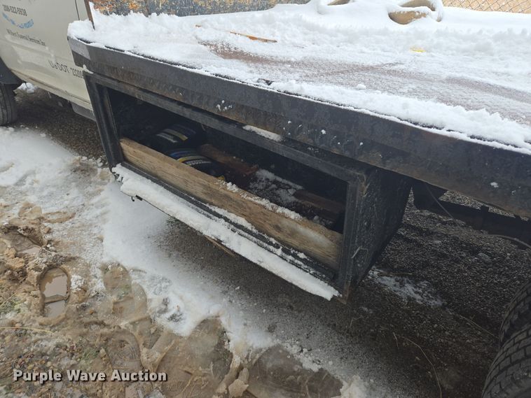 image for item DT7025 2012 Dodge Ram 4500HD flatbed truck