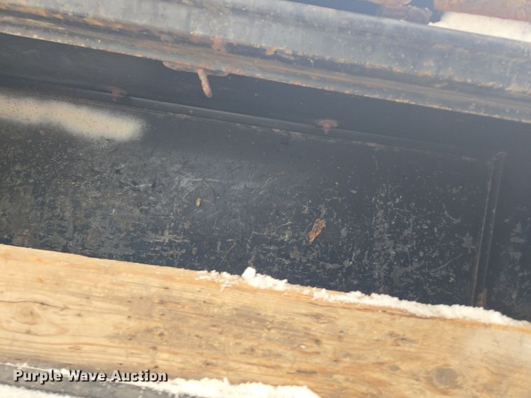 image for item DT7025 2012 Dodge Ram 4500HD flatbed truck