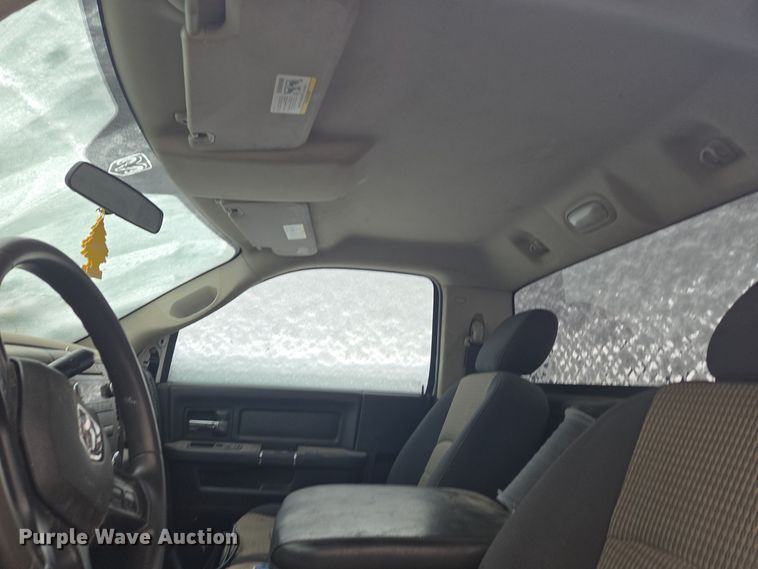 image for item DT7025 2012 Dodge Ram 4500HD flatbed truck