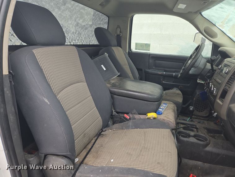 image for item DT7025 2012 Dodge Ram 4500HD flatbed truck