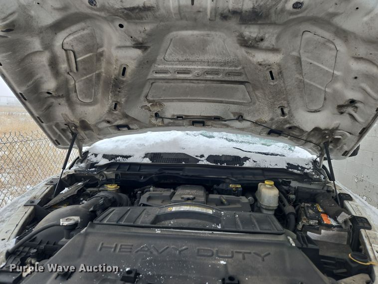 image for item DT7025 2012 Dodge Ram 4500HD flatbed truck