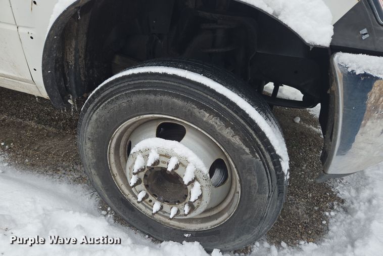 image for item DT7025 2012 Dodge Ram 4500HD flatbed truck