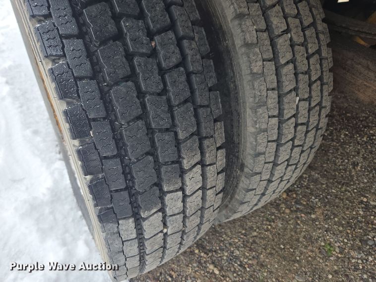 image for item DT7025 2012 Dodge Ram 4500HD flatbed truck