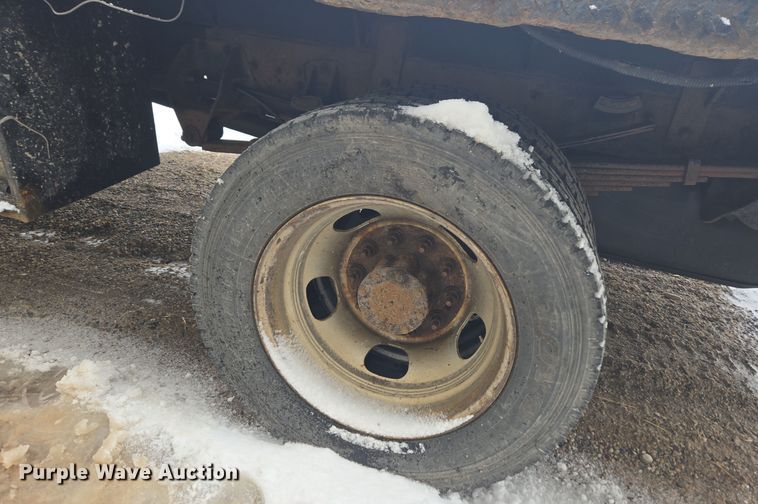 image for item DT7025 2012 Dodge Ram 4500HD flatbed truck