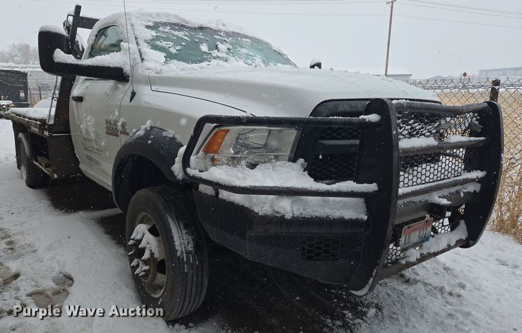 image for item DT7026 2016 Dodge Ram 4500HD flatbed truck