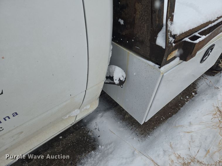 image for item DT7026 2016 Dodge Ram 4500HD flatbed truck