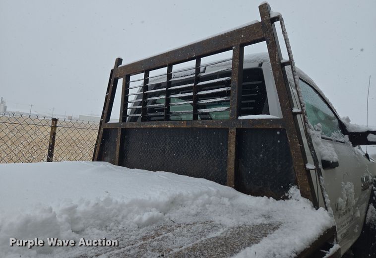 image for item DT7026 2016 Dodge Ram 4500HD flatbed truck