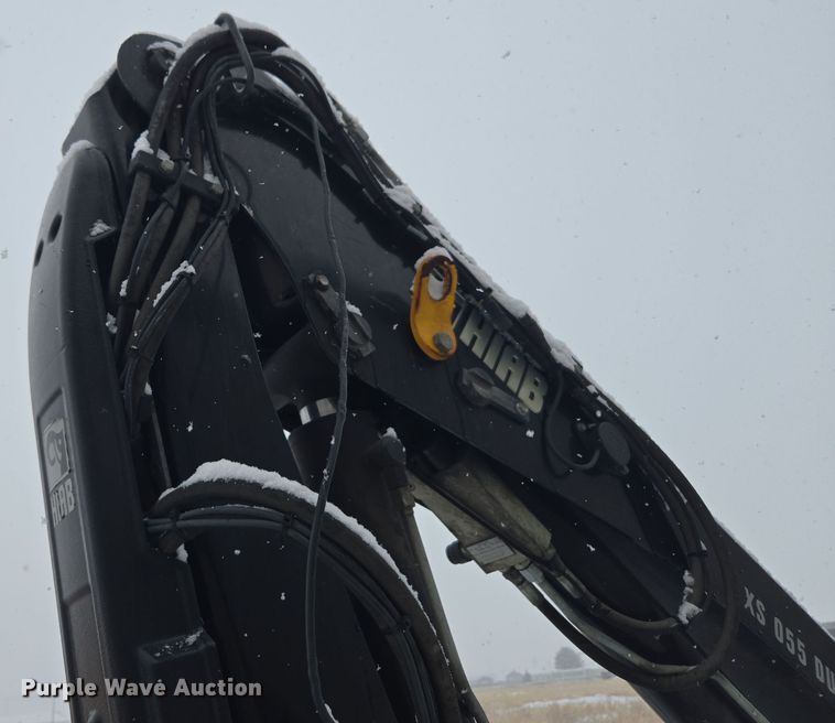 image for item DT7026 2016 Dodge Ram 4500HD flatbed truck