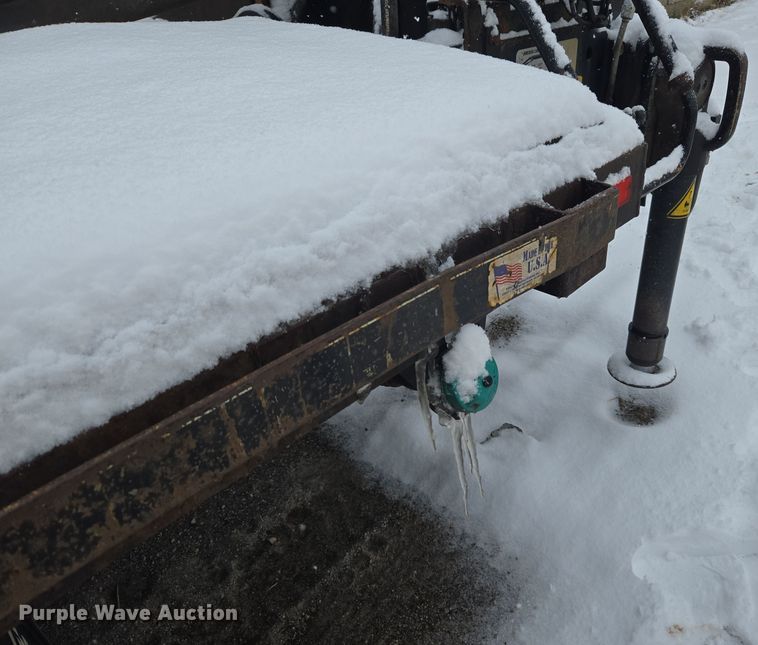 image for item DT7026 2016 Dodge Ram 4500HD flatbed truck