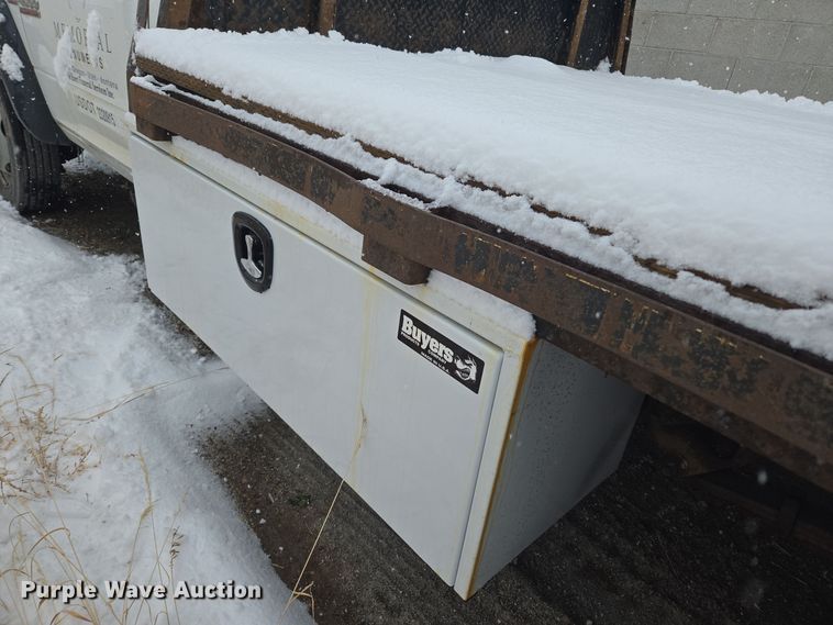 image for item DT7026 2016 Dodge Ram 4500HD flatbed truck