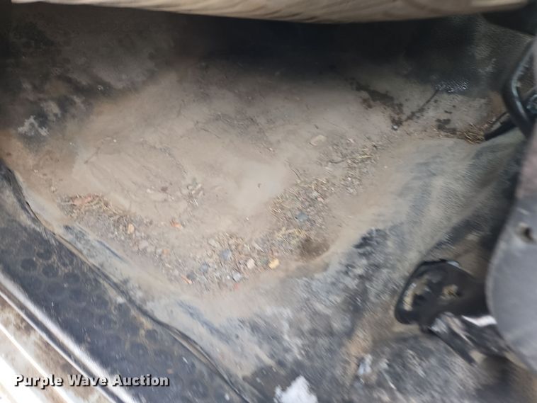 image for item DT7026 2016 Dodge Ram 4500HD flatbed truck