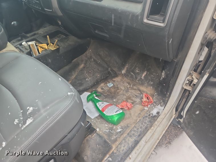 image for item DT7026 2016 Dodge Ram 4500HD flatbed truck