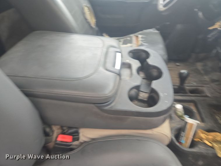 image for item DT7026 2016 Dodge Ram 4500HD flatbed truck