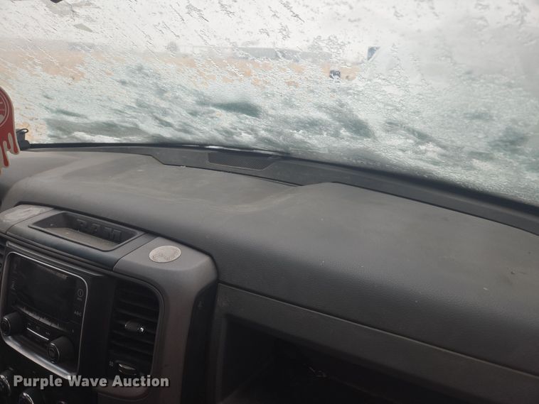 image for item DT7026 2016 Dodge Ram 4500HD flatbed truck