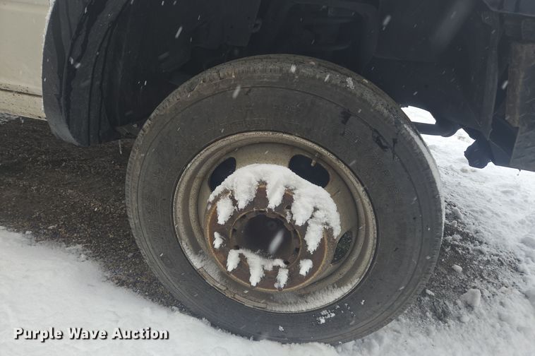 image for item DT7026 2016 Dodge Ram 4500HD flatbed truck