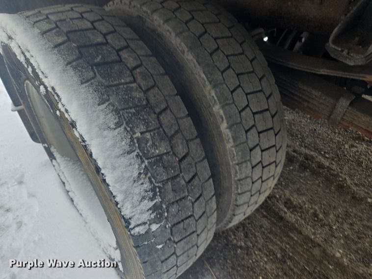 image for item DT7026 2016 Dodge Ram 4500HD flatbed truck