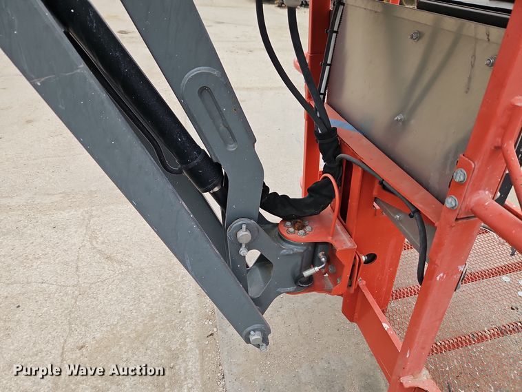 image for item DT7582 2017 Skyjack SJ30 ARJE boom lift