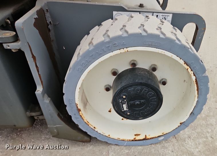 image for item DT7582 2017 Skyjack SJ30 ARJE boom lift