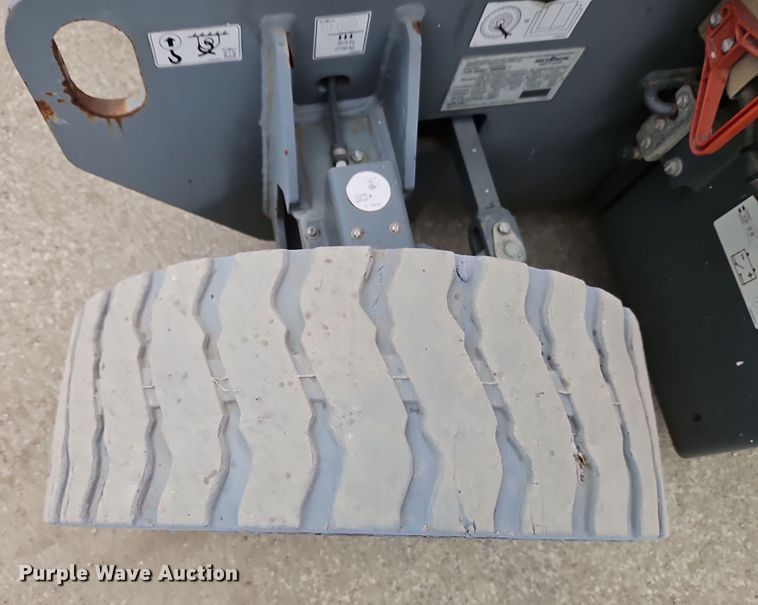 image for item DT7582 2017 Skyjack SJ30 ARJE boom lift