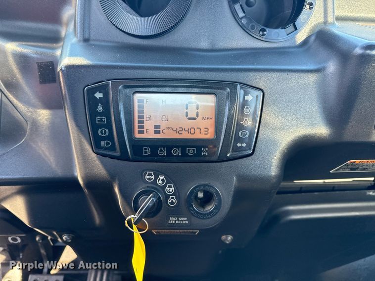 image for item EG2199 2014 Kubota RTV-X1100C utility vehicle