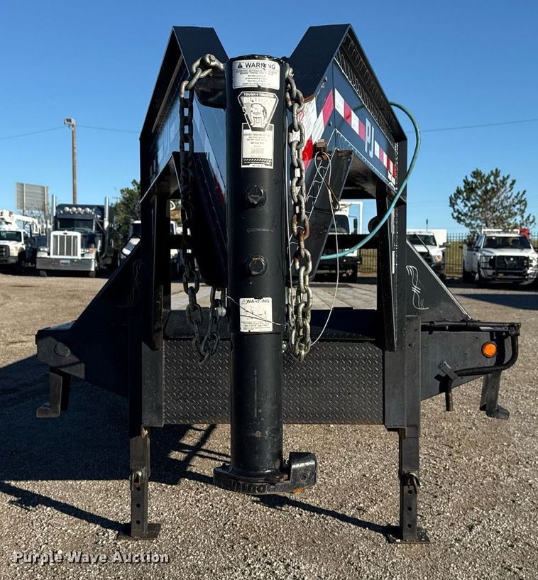 image for item EG2283 2015 PJ Trailers equipment trailer