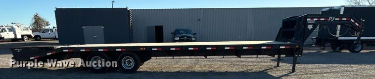 image for item EG2283 2015 PJ Trailers equipment trailer