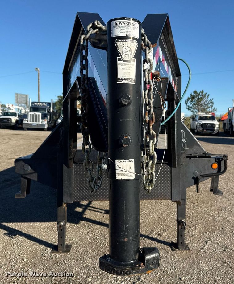 image for item EG2283 2015 PJ Trailers equipment trailer