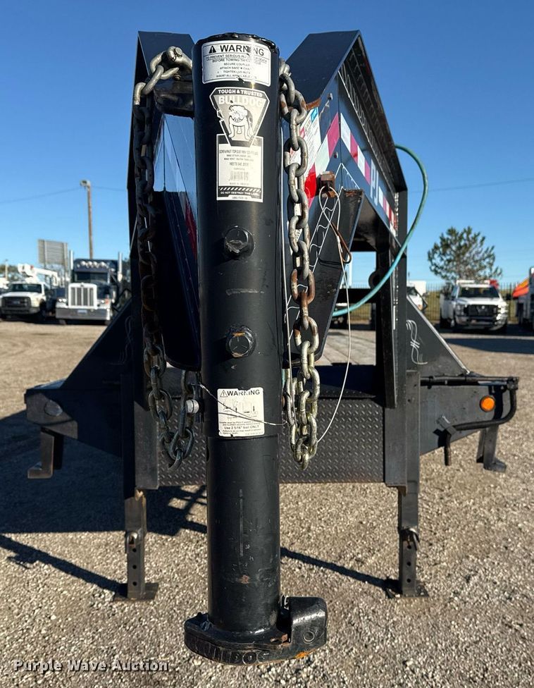 image for item EG2283 2015 PJ Trailers equipment trailer